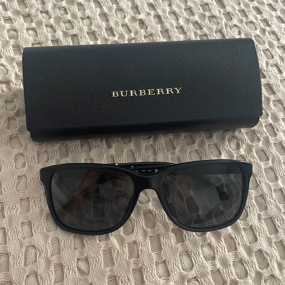 Other - Burberry glasses